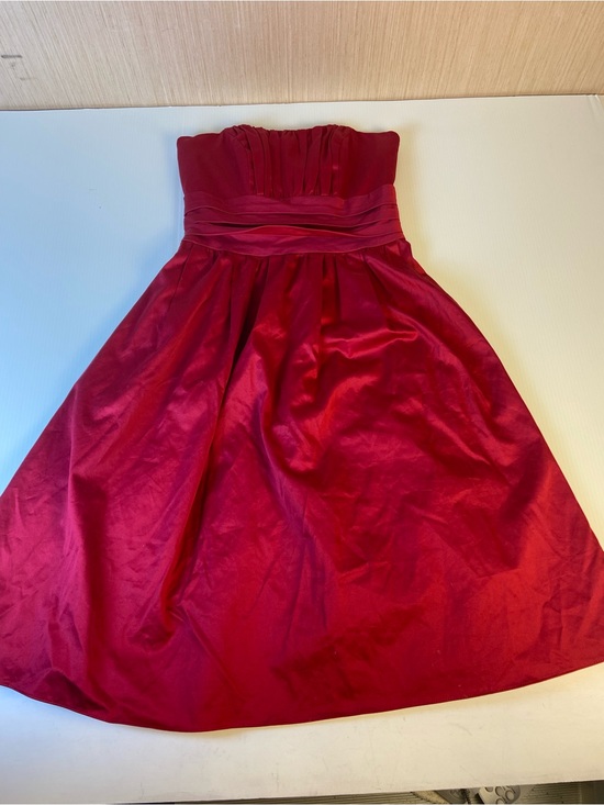 David's Bridal Dresses & Skirts - David’s Bridal Red Strapless Cotton Sateen Bridesmaid Dress Size 2